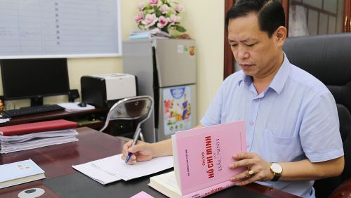 Bắc Ninh: Bí thư Đảng ủy xã Tân Chi đưa Nghị quyết vào cuộc sống bằng thơ ca