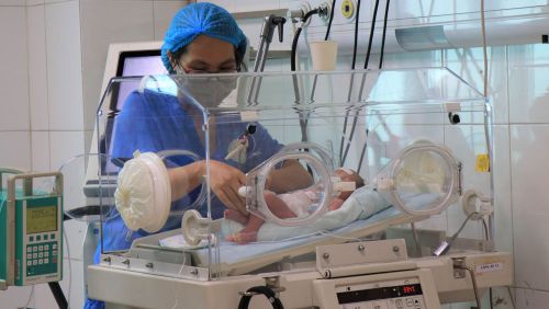 Bắc Ninh: Cặp song sinh đầu tiên ra đời nhờ kỹ thuật thụ tinh ống nghiệm tại Bệnh viện Sản - Nhi Bắc Ninh