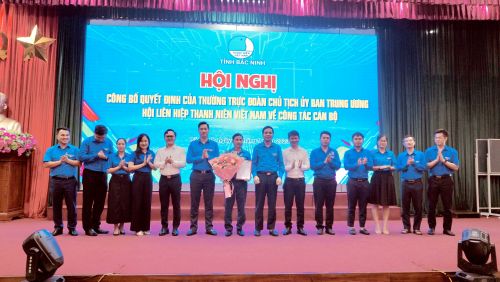 Chủ tịch AHV Group, Nguyễn Hữu Thành nhận quyết định bổ nhiệm Ủy viên ủy ban Hội LHTN Việt Nam tỉnh Bắc Ninh